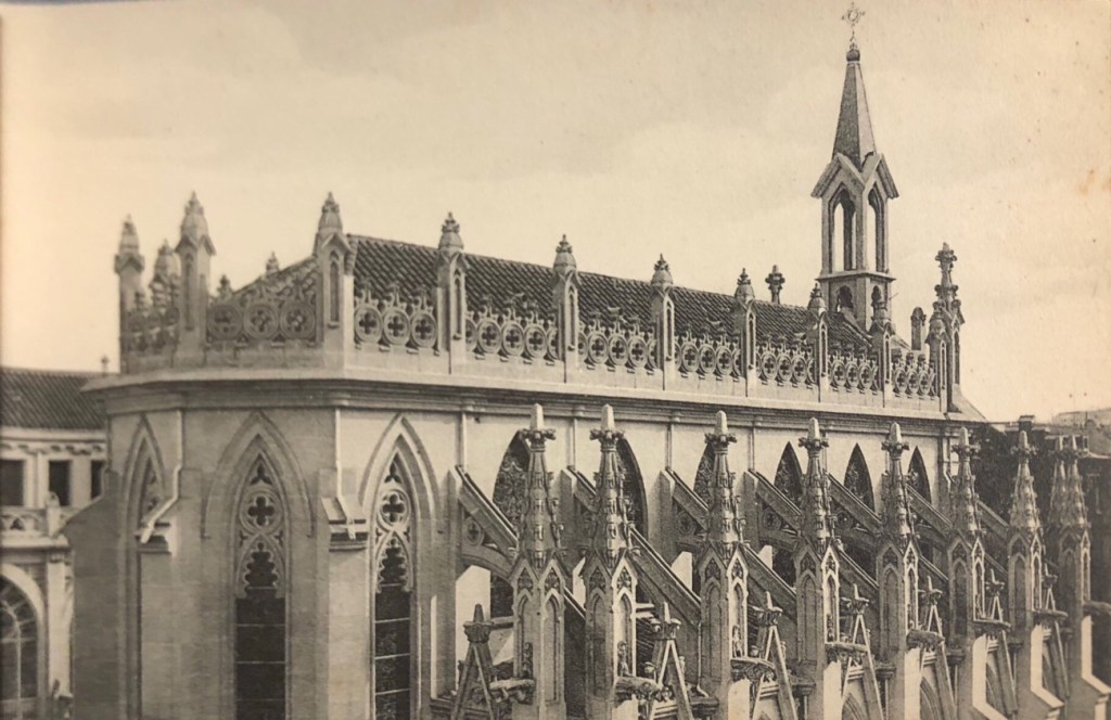 Capilla de 1ª enseñanza.