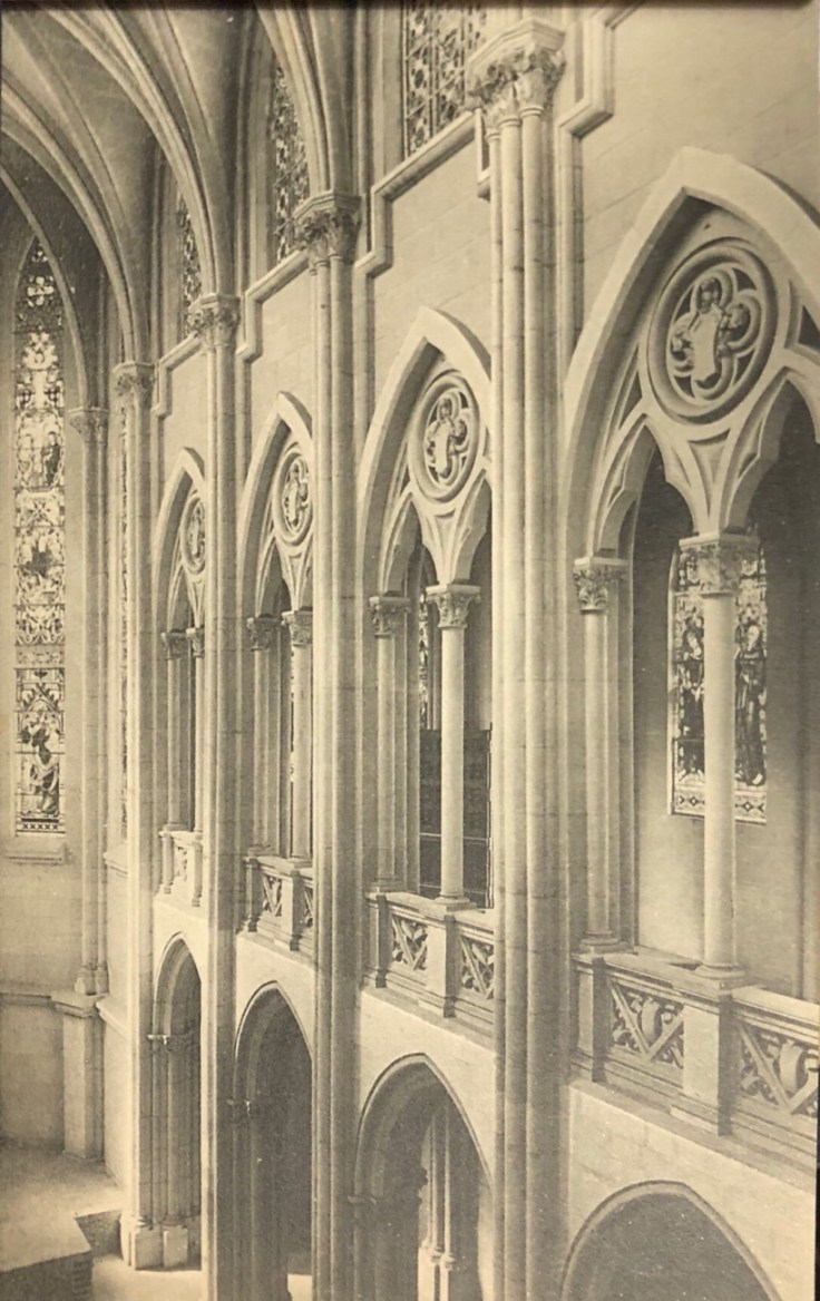 Capilla de 1ª enseñanza (desde el interior).