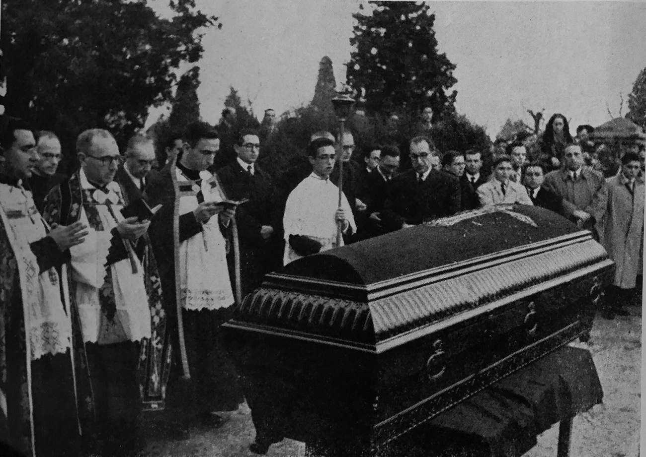 Entierro de Don Pedro Ruiz de Azúa en el cementerio de Carabanchel.