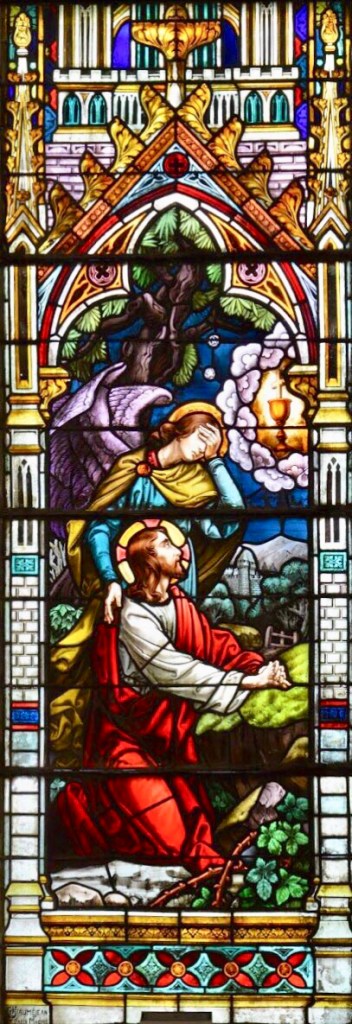 Vidriera de La Oración en el Huerto de los Olivos de la Capilla Gótica.
