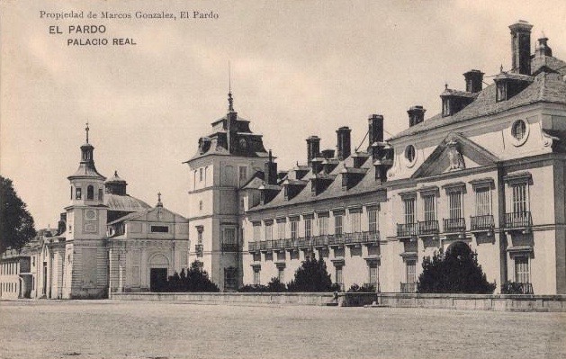 Antigua postal del Palacio Real del El Pardo.