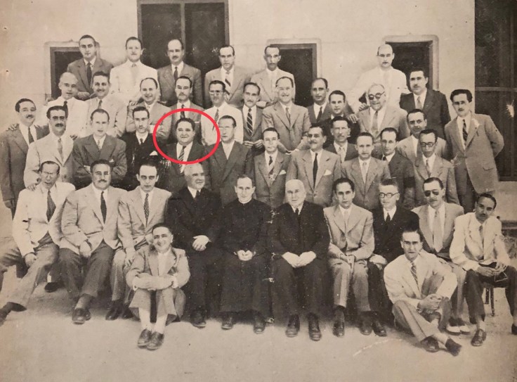 Agustín de Foxá con sus compañeros de clase en la reunión de las bodas de plata de la promoción de 1923.