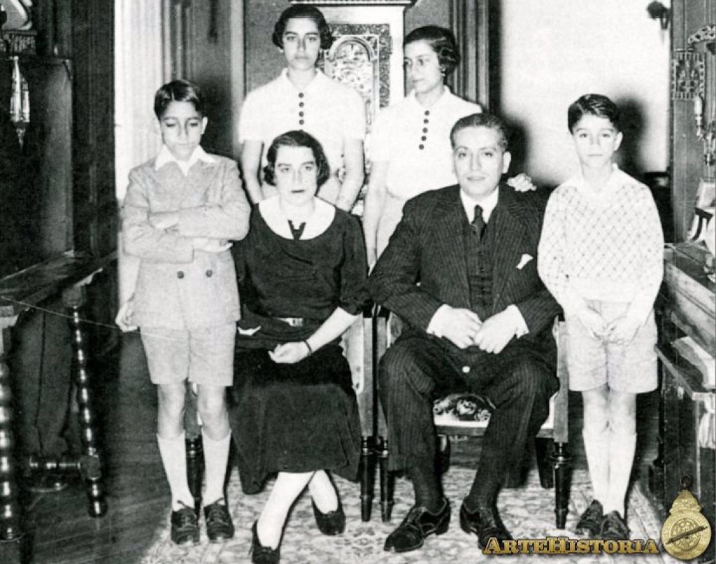 José Calvo-Sotelo y su familia.