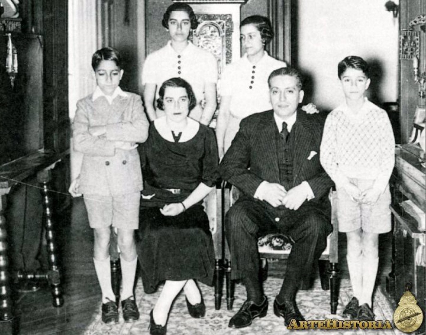 José Calvo-Sotelo y su familia.