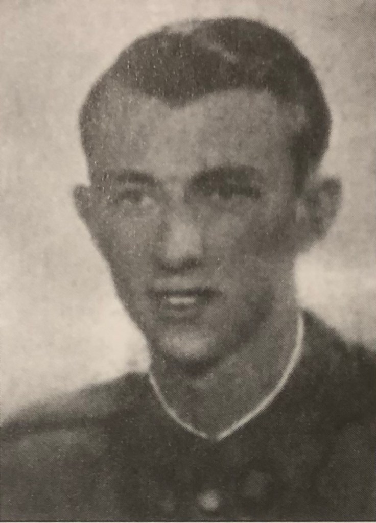 Alférez Enrique Moret Arbex.